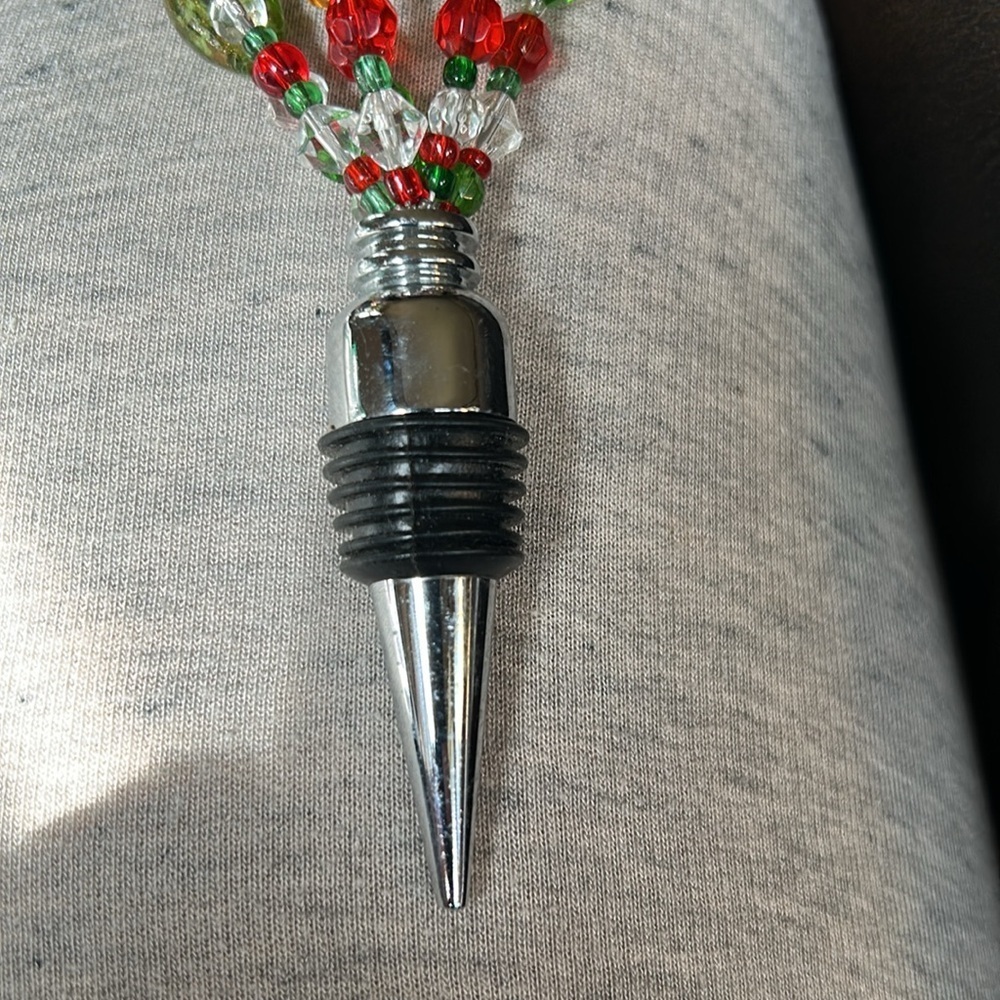 wine bottle stopper, glass beads, festive & colorful fun ! - Picture 2 of 3
